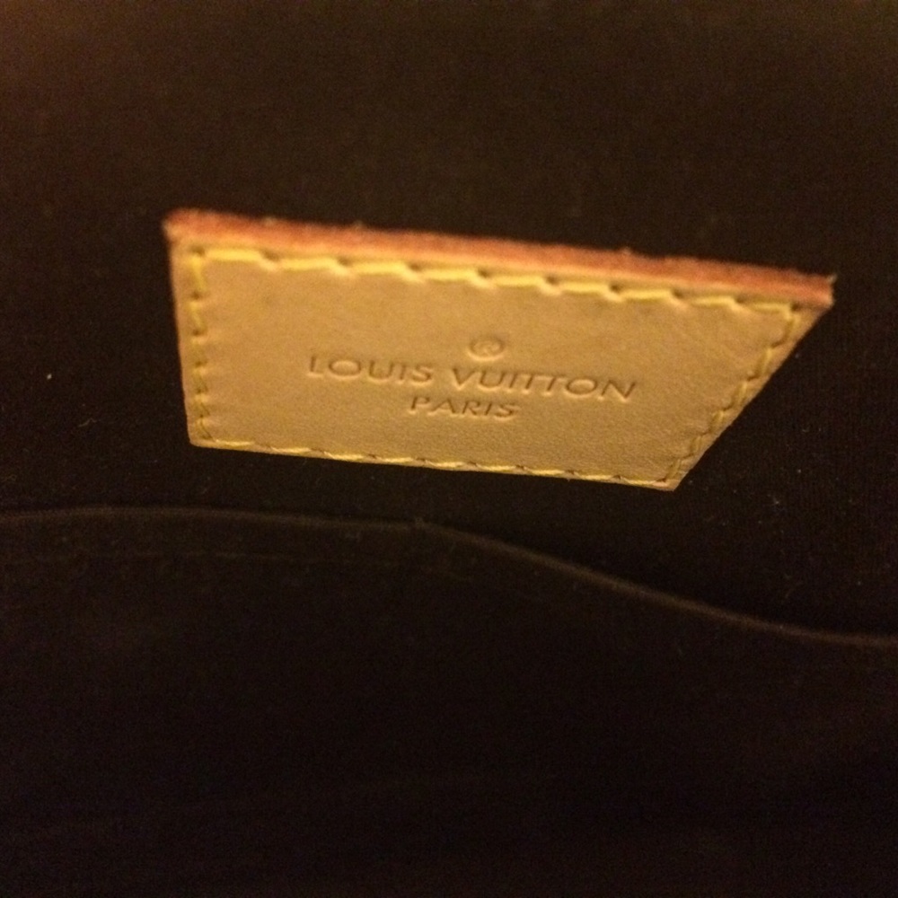 Louis Vuitton ALMA PM AMARANTE- ONCE USED
